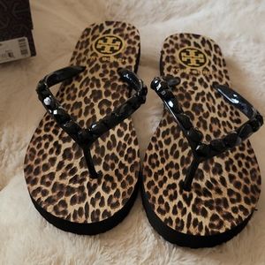 Tory Burch Jeweled Thin Flip Flop  size 6 style 42615 Color: Black / Leopard